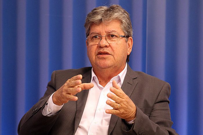 João Azevêdo diz que ações realizadas pelo governo nos municípios refletem no apoio de mais de 150 prefeitos