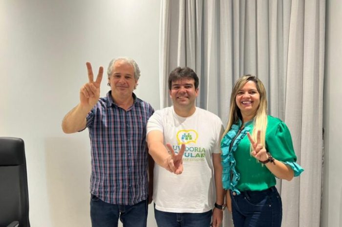 Eduardo Carneiro recebe apoio de Raíssa Lacerda e avança na pré-campanha em João Pessoa