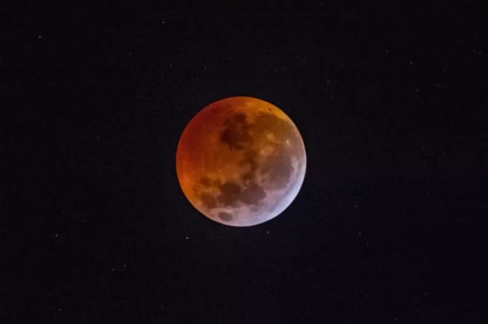 Eclipse lunar total terá observação pública em João Pessoa e Taperoá, no Cariri da Paraíba