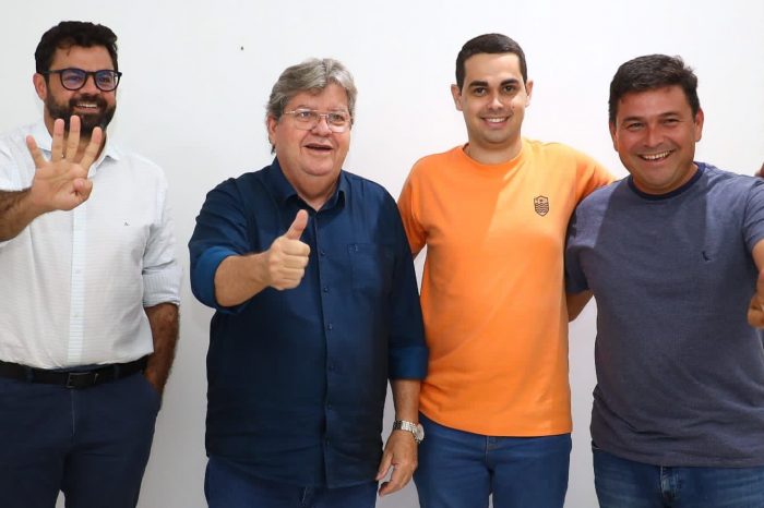 Prefeito e ex-prefeito do PL declaram apoio ao governador João Azevêdo na disputa pela reeleição