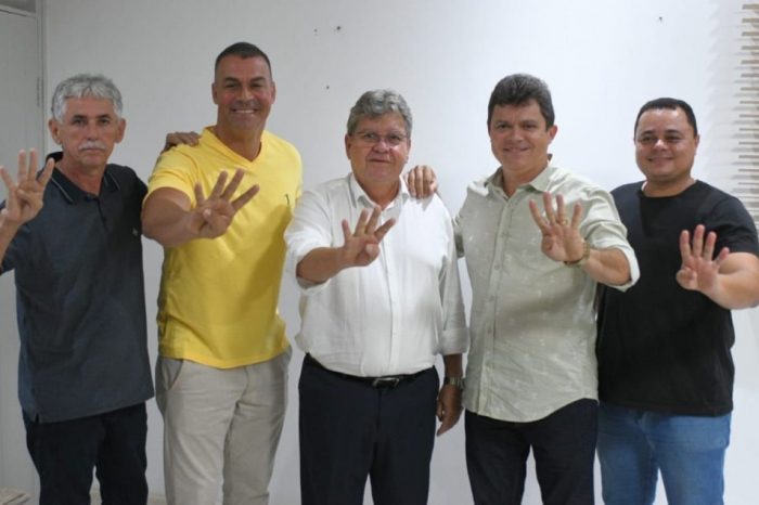 Vereadores que apoiaram Pedro e Veneziano em Sapé declaram apoio a João no segundo turno