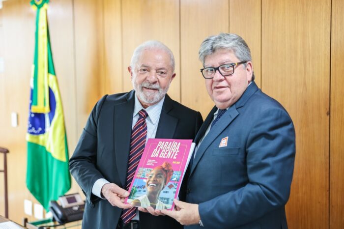 Presidente do Consórcio Nordeste se reúne com Lula e destaca retomada de relação republicana com o governo federal