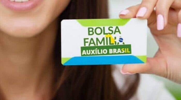 Confira qual é o primeiro grupo a receber o Auxílio Brasil, nesta semana