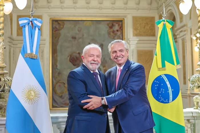 Lula confirma que BNDES financiará obras de gasoduto Néstor Kirchner, na Argentina