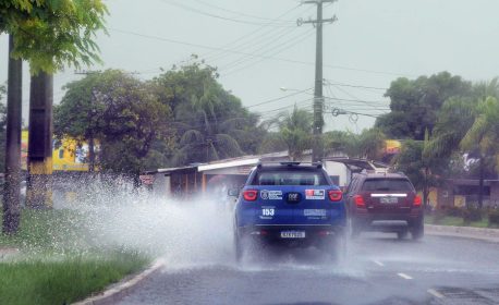 Inmet emite alerta de chuva para 28 municípios paraibanos neste fim de semana