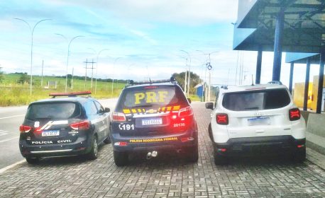 Homens suspeitos de aplicar golpe do bilhete premiado são presos por estelionato pela PRF na Paraíba