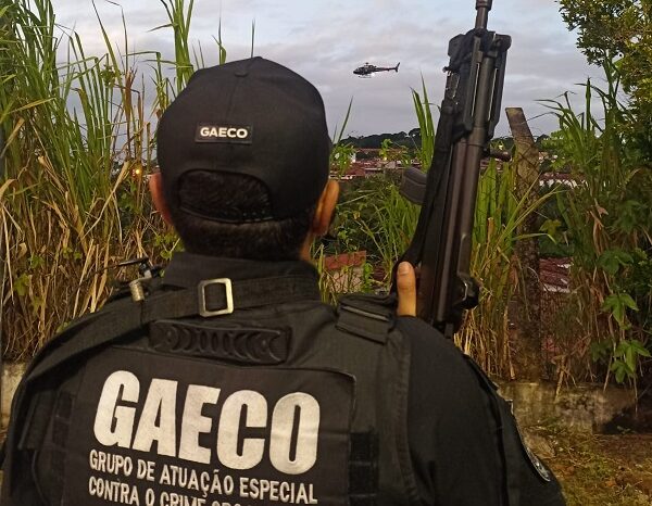Gaeco investiga participação de movimentos sociais e políticos com facções em comunidades