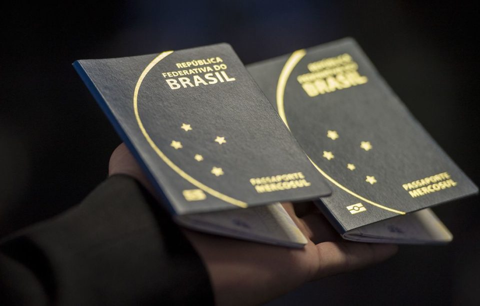 Polícia Federal diz que agendamento online para passaportes está indisponível