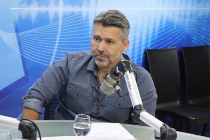 Leonardo aconselha Romero que não saia candidato à PMCG: “A unidade tem trazido bons frutos”