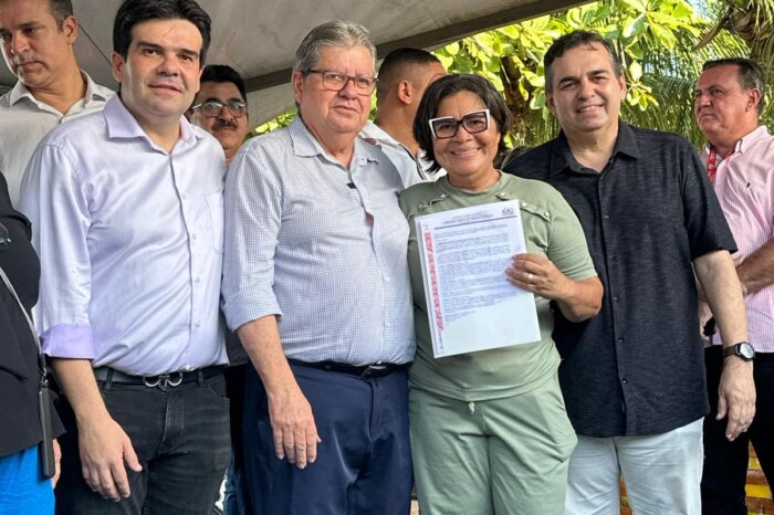 Fábio Carneiro parabeniza conquista de comunidade e tem atuação reconhecida por moradores da Penha