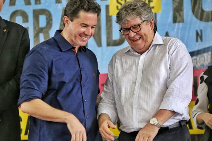 Para Pollyana, cabe Veneziano na base de João Azevedo