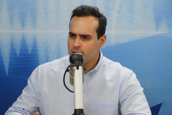 Tem gente aí que não tem pauta, que não tem o que tratar a não ser eleição. É o poder pelo poder”, diz Lucas Ribeiro