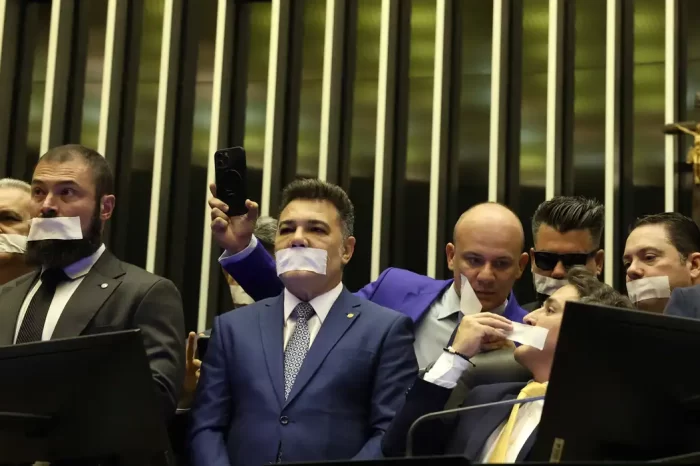 Motta e Alcolumbre dizem que não vão negociar com parlamentares “com a faca no pescoço”