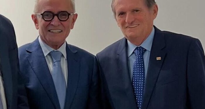 Às vésperas de viagem internacional, Cícero se reúne com bancada; Odon adianta que política também estará em pauta
