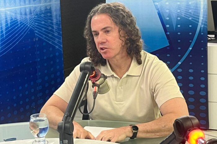 Veneziano comenta negativa de Cássio a convite para voltar a política: “Externou razões”